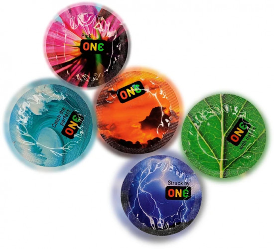 Набір One Презервативи Thirty Shades of passion 30 шт + Неонові кубики з позами для сексу