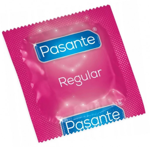 Презервативи Pasante Regular з сильно розширеною голівкою 12 шт